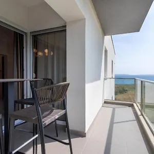Apartment Cosmopolitan ****, Split