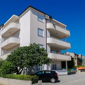 Apartment Neva, Split